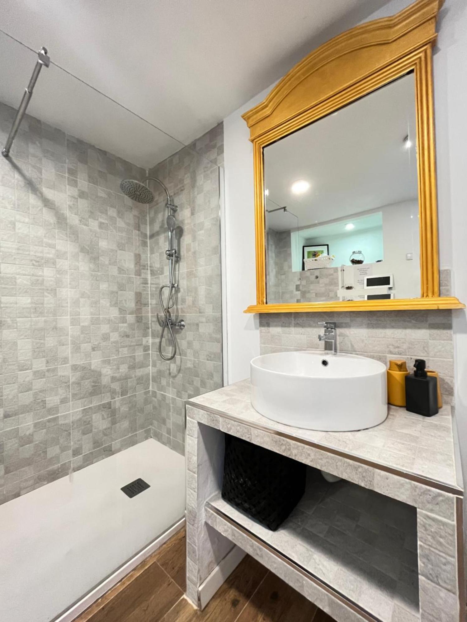 Duplex Manzanares Izq Amarillo Temporal Apartment Madrid Bagian luar foto